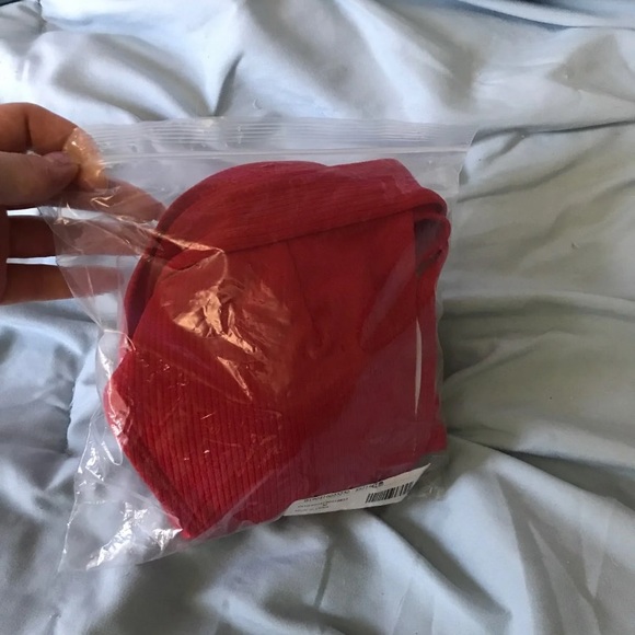 Bikini - Picture 4 of 4